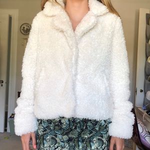 FUZZY COAT!!!! SZ S